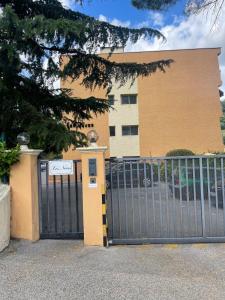 Beautiful 2 room quiet bright amazing view