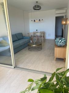 Beautiful 2 room quiet bright amazing view