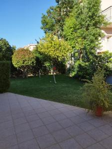 Ήσυχο οικογενειακό σπίτι.