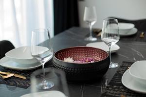 1-Bedroom Apartment with Balcony & Sofa Bed near Promenada Mall & Pipera Metro