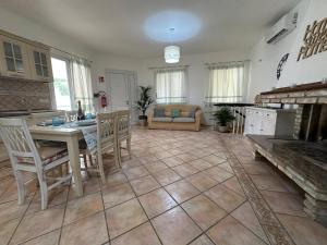 Ivonne's Villa img16