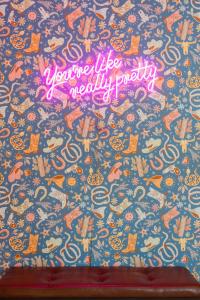 Dolly Apt on Music Row sleeps 12