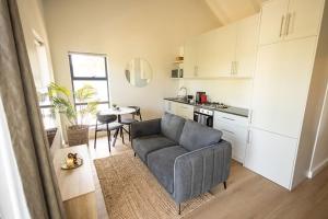 Heaven & Earth Apartment 8