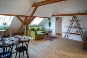 Rooftop Arts&Crafts Apartment, zentral und ruhig, 3 Dachterrassen