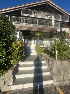 Relaxen am Brienzersee mit Terrassen und Grill