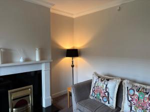 Spacious Two Bed near Airport