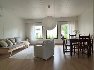 Asunto lähellä luontoa, 17min lentokentälle