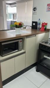 Novo Apto Canto do Forte, Rua Praia Vista Montanha, com Wi Fi, HomeBeach10, 01 Vaga de Garagem, Melhores Restaurantes ao lado