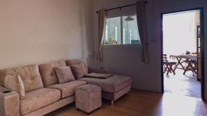 Thai Neighbourhood Duplex Stay 1 Bedroom Home