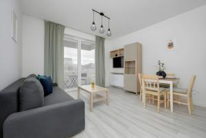 M&R Apartament Airport&Business Premium Atrium, garage, close by Chopin Airport