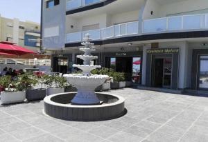 Apparemment PIED dans leau CHOTT MARIEM