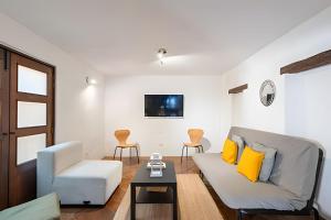 Amplia Casa en el Corazón del Centro | 4hab + Est