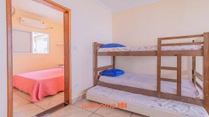 Flat em Ubatuba a 5 min da praia acomoda 5 pessoas