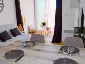 Au Petit Bonheur vue mer, parking, 3 mn de la plage