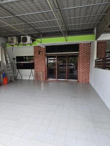 PD Shell Gate Home Stay