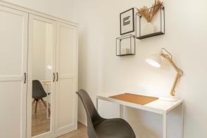 Löwe Apartment Gelb Tiengen Altstadt