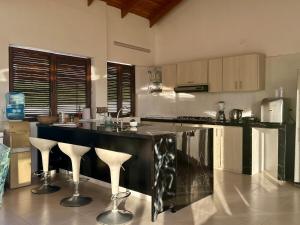 Villa familiar con piscina y jacuzzi privado