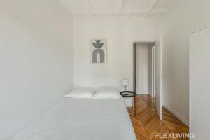 Spacious 3-Bedroom Apartment in Alésia