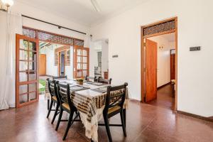 The Samdro Colombo