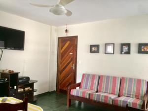 Villagio Maranduba 5 - 2 quartos 2 ban 8 pess