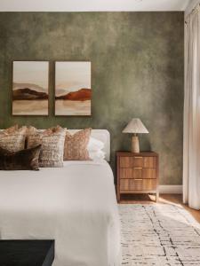 Desert Serenity: Pool, Sauna, Gym, Hot Tub, Bocce