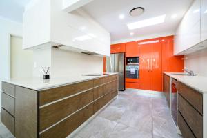 Jettyside Poolside Canal Retreat in Broadbeach