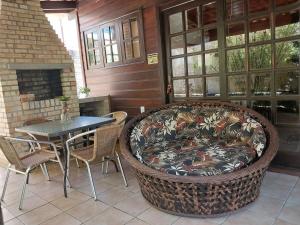 PRAIA DA FERRUGEM PÉ NA AREIA PRÓXIMO ao MAR, GAROPABA