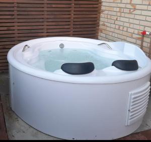 PRAIA DA FERRUGEM PÉ NA AREIA PRÓXIMO ao MAR, GAROPABA