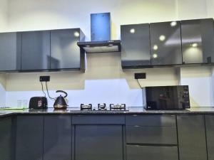 Beachfront 1 Bedroom Apartment