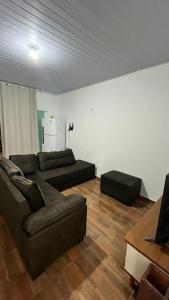 Casa com dois quartos e piscina