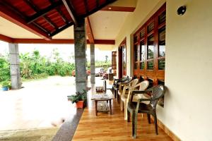 Sogadu Homestay - Full Villa, 4BH, Estate, Home Food