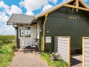 4 person holiday home in Rømø-By Traum