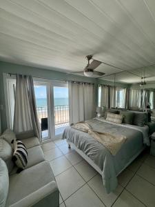Relaxing Galveston Oceanfront Escape With Heated Pool
