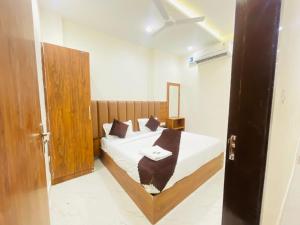 Shaurya Inn Hotel - 5 Min walk Near Golden Temple