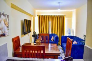 Zenscape Makasembo Modern 2BR Apartment with Stunning City Views 10min from Airport