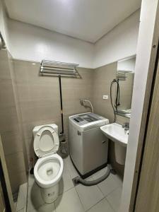 3 single beds transient room mall of asia pasay