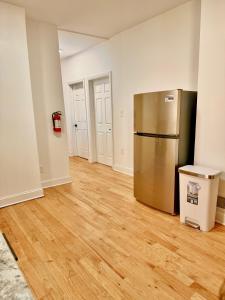 Spacious 3BR Apartment - 12min Newark Airport -Near NYC & Malls