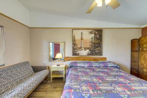 Easy Lake and Hiking Trails Access Whitney Studio