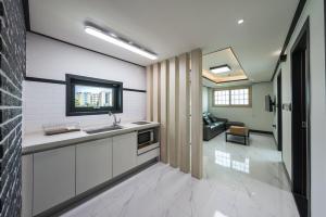 Jeju Skyhill Spa Pension