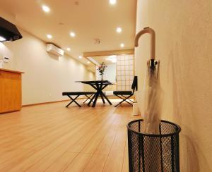 慧橋日本 Spa Resort Tenga 3 - 86m全新日式別墅関西機場直達天下茶屋駅3分鐘難波黑門市場道頓堀心齋橋通天閣直達 8人3間睡房5張床2間浴室