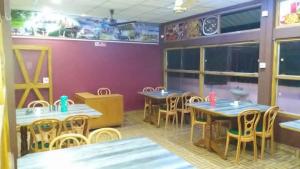 Hotel Alohi Ghar