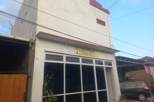 OYO 94771 White House Arafah Syariah