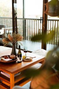 Sunshine Apartment at La Casa Cubo