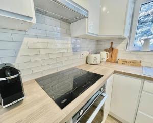 Bright & stylish short term rentals