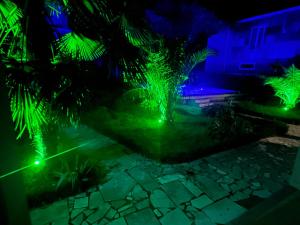 Дом 400м 2 этажа 6 спален с бассейном