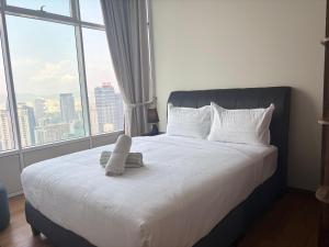 SkySuites Luxury Suite By CalmSojourn
