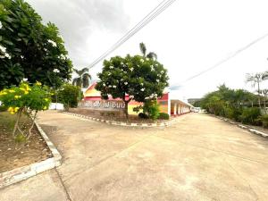 OYO 75583 Fut Fit Fo Fai Inn Hotel