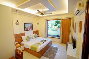 Hotel Maharaja Palace Boutique Hotels Near Medanta Medicity Gurgaon