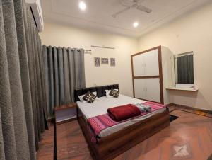 PAARIJAAT Homestay & Guesthouse