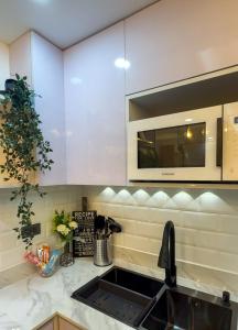 Twins Nest - CASA DANILO Cozy 2-Bedroom Condo Manila